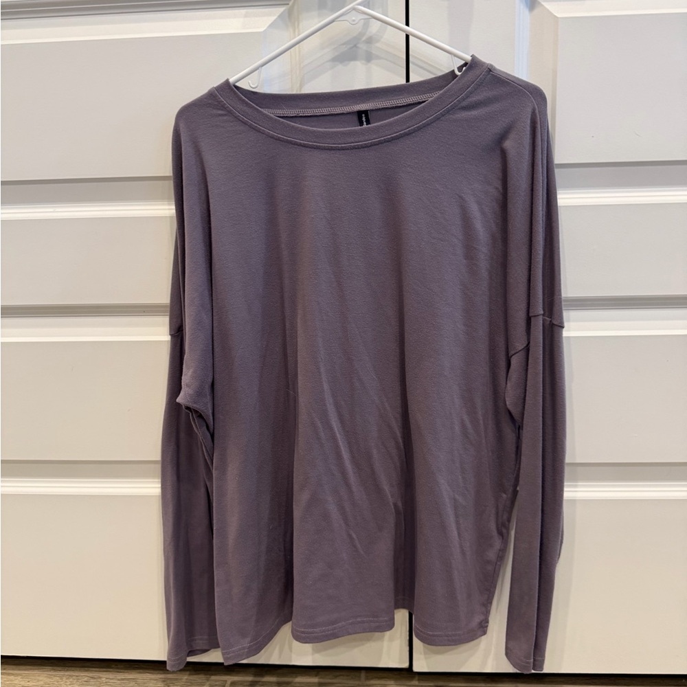 Casual Long Sleeve Top in Lavender